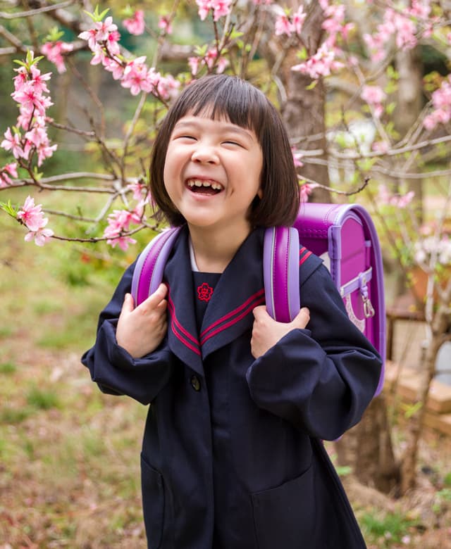 入学ランドセルと女の子